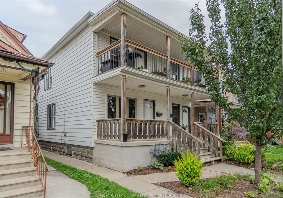 248-pierre-windsor-ontario-26023180