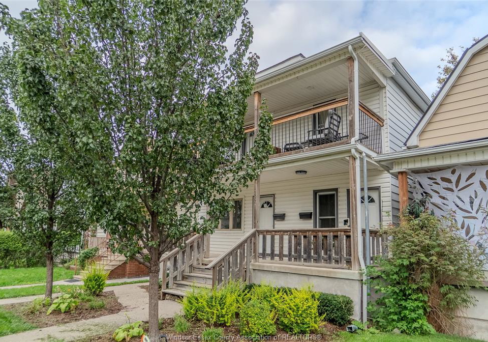 248-pierre-windsor-ontario-26023180