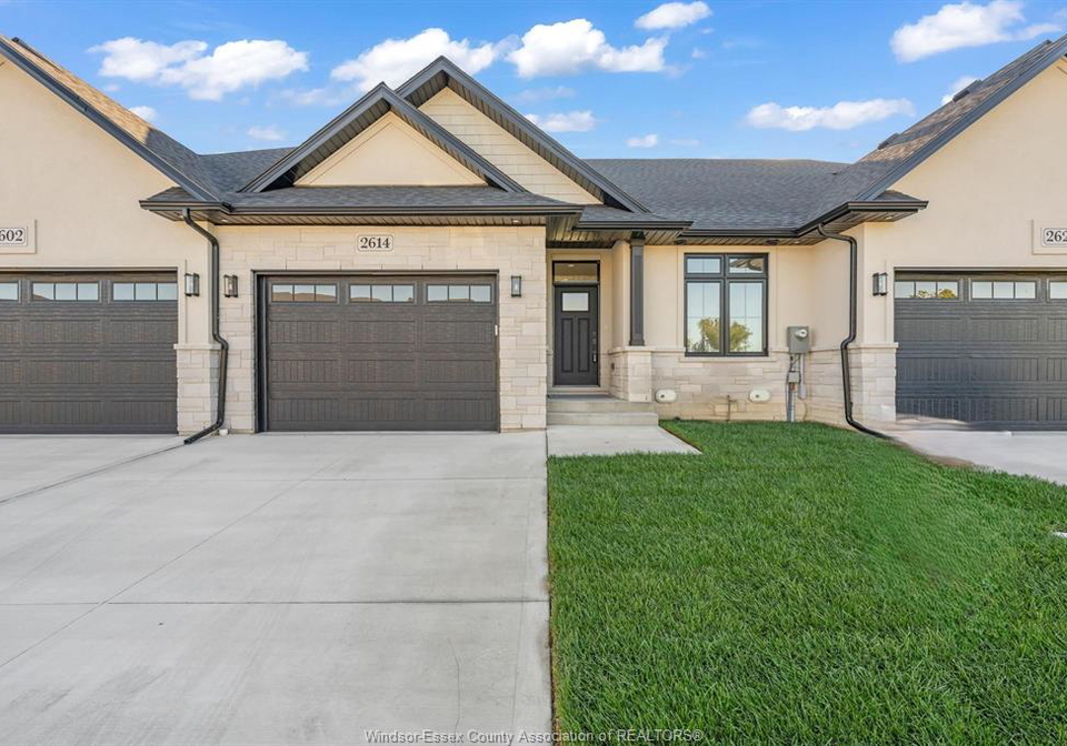 2614-barkley-avenue-windsor-ontario-26023186