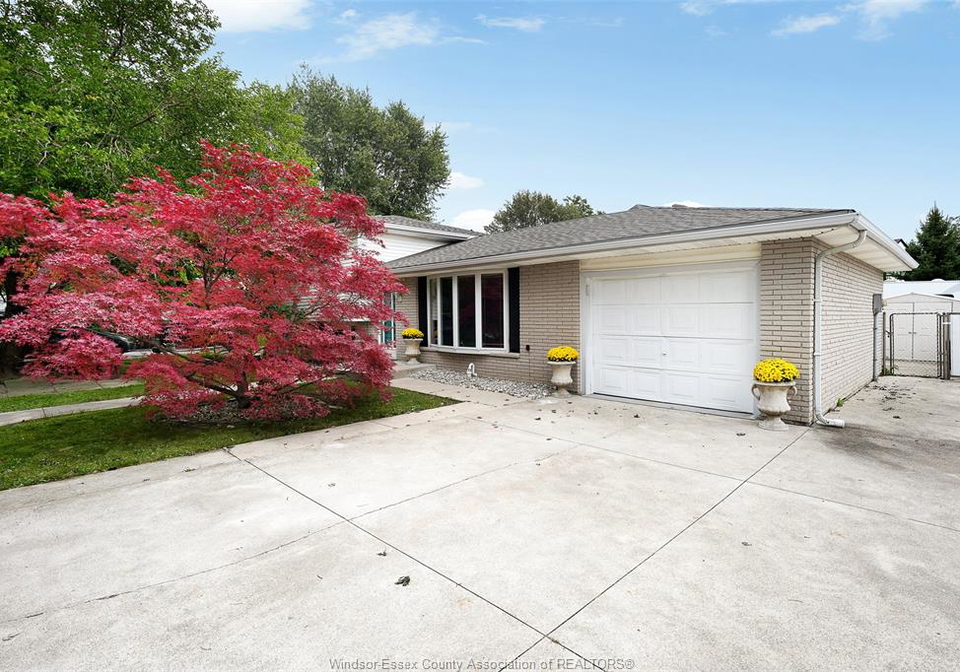 268-broadway-street-belle-river-ontario-26023208