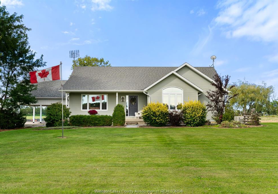 1642-road-2-west-kingsville-ontario-26023210