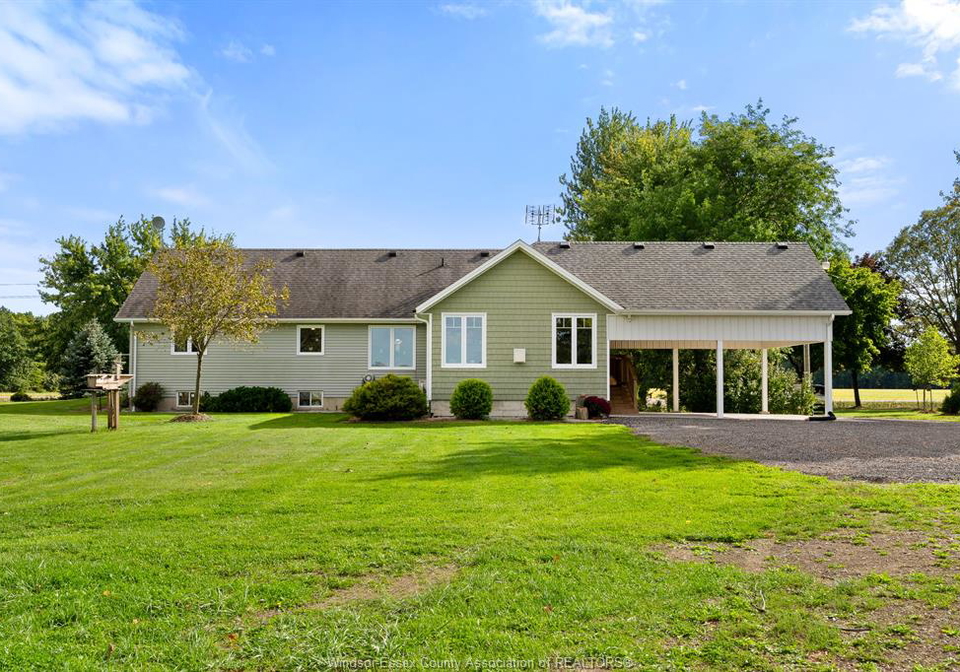 1642-road-2-west-kingsville-ontario-26023210