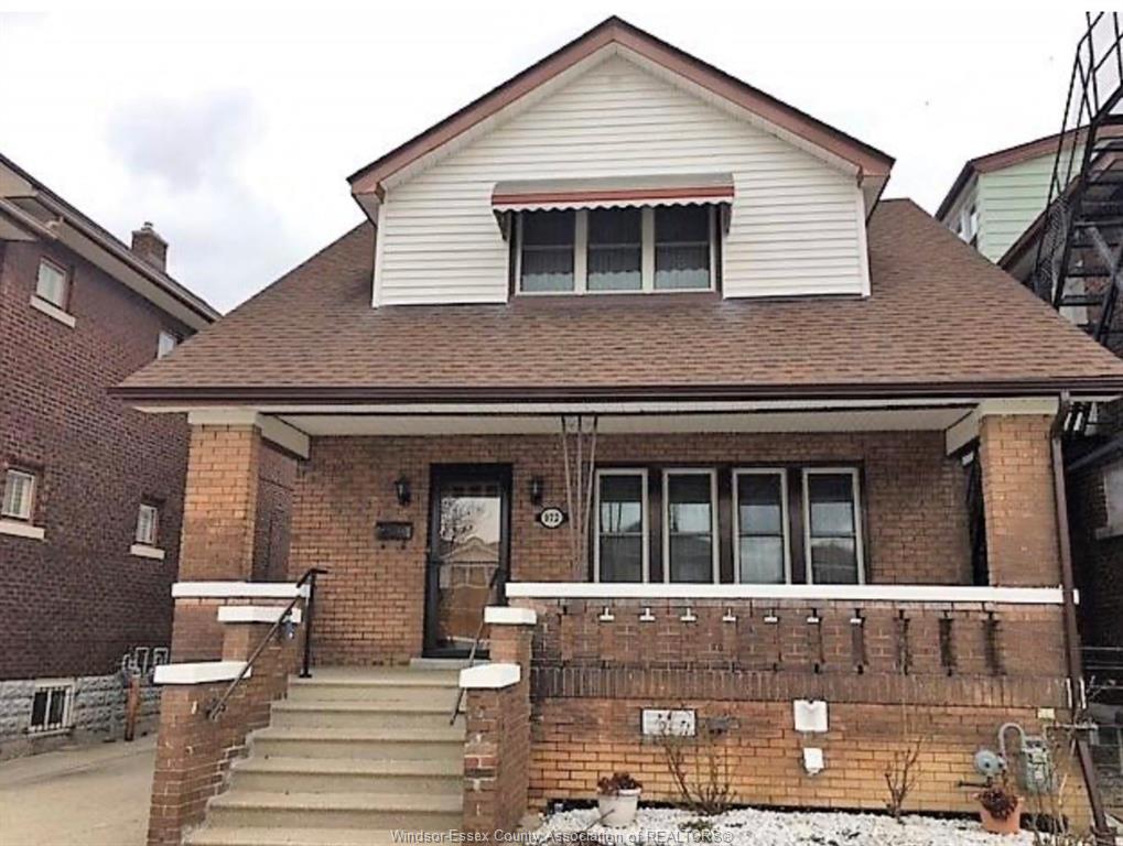 972-parent-windsor-ontario-26023220