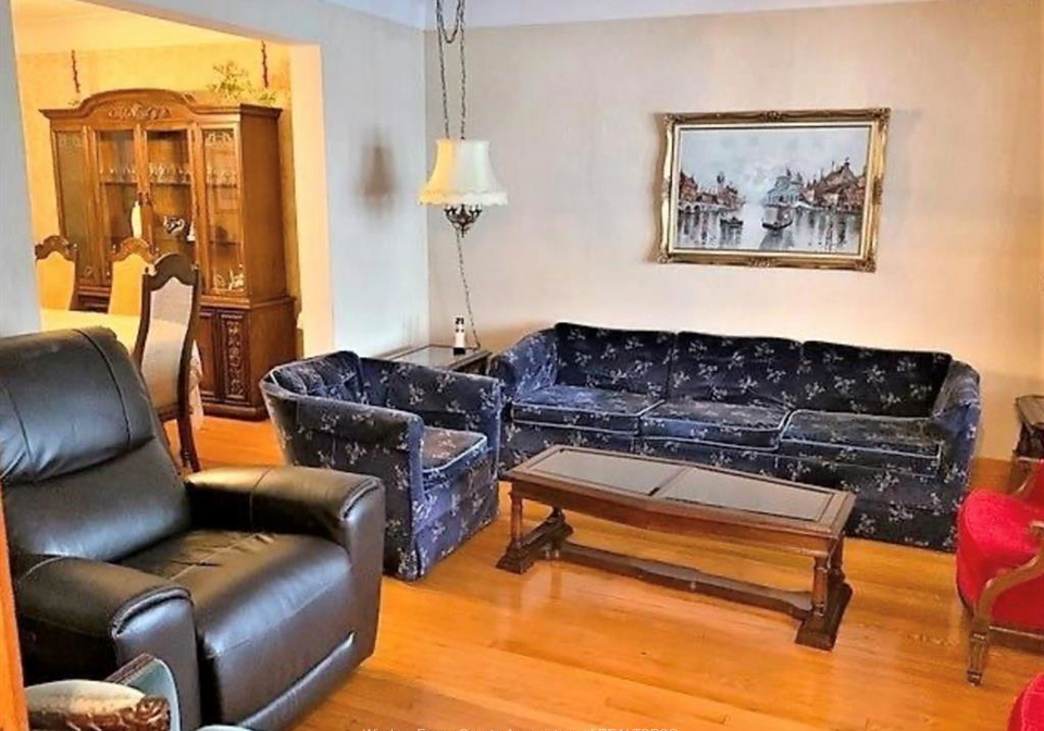 972-parent-windsor-ontario-26023220