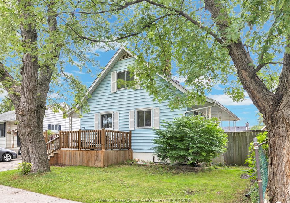 1658-arthur-windsor-ontario-26023221