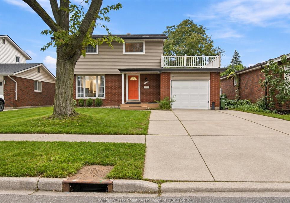 2547-rivard-avenue-windsor-ontario-26023239