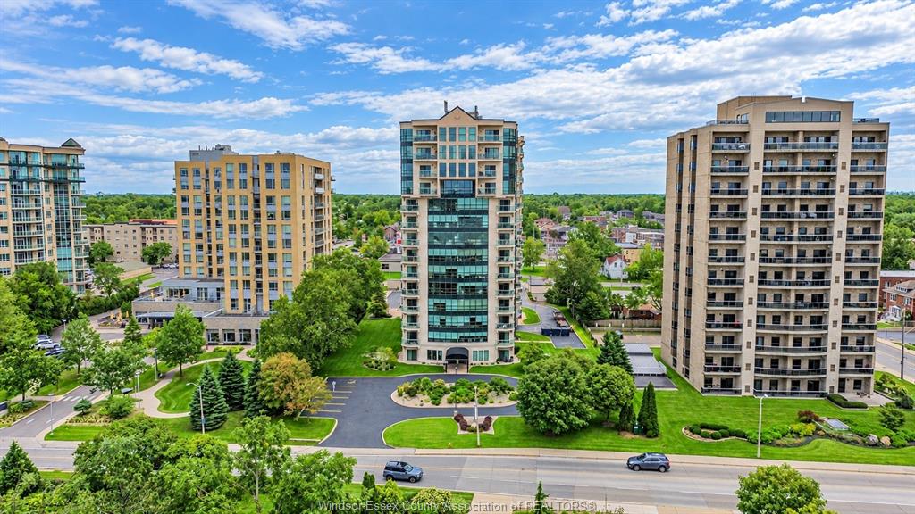 4789-riverside-windsor-ontario-26023241