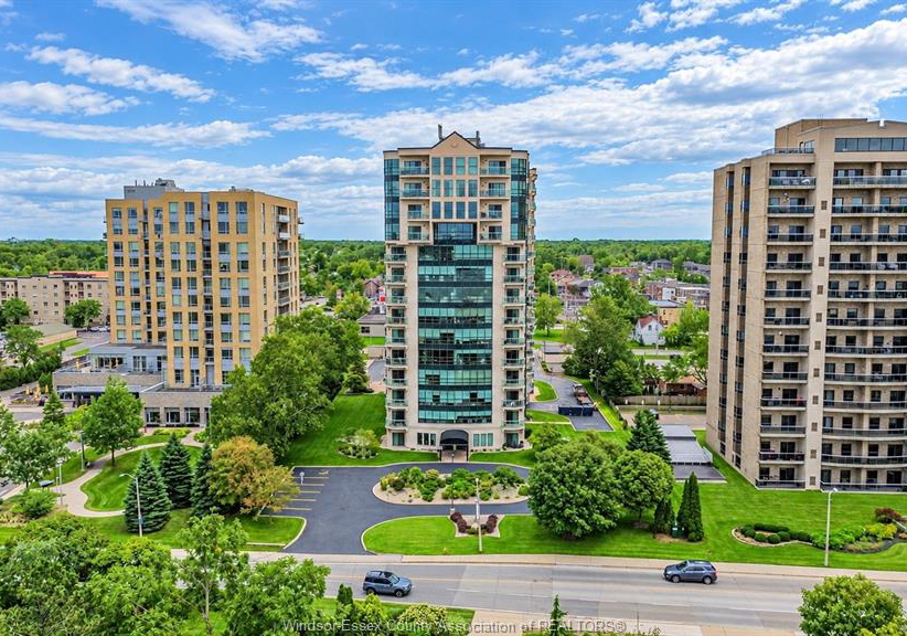 4789-riverside-windsor-ontario-26023241