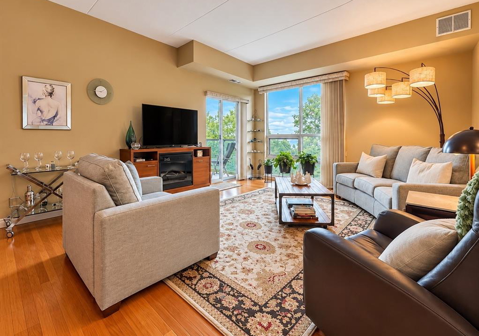 4789-riverside-windsor-ontario-26023241