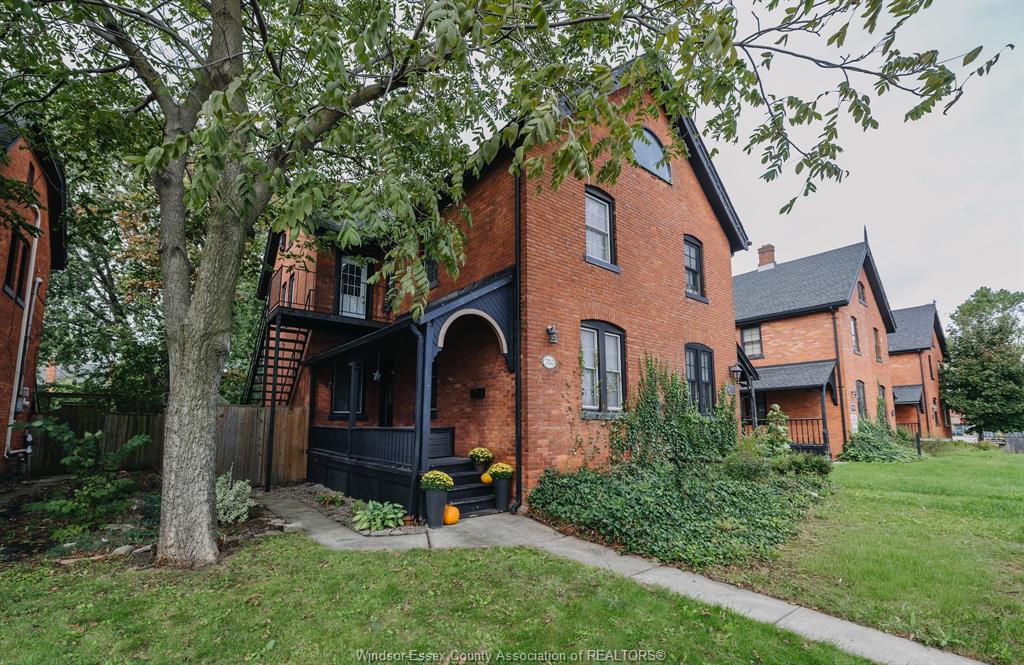 753-walker-road-windsor-ontario-26023251