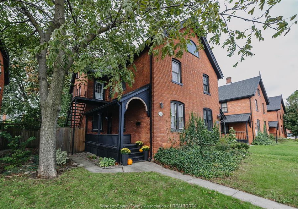 753-walker-road-windsor-ontario-26023251