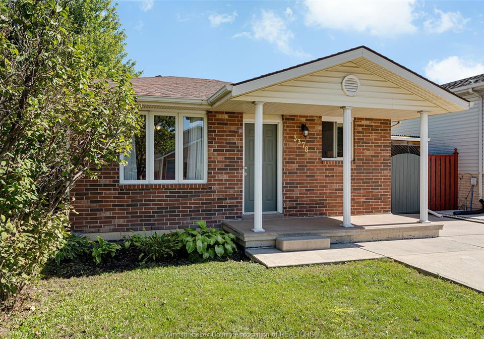 3378-candlewood-windsor-ontario-26023253