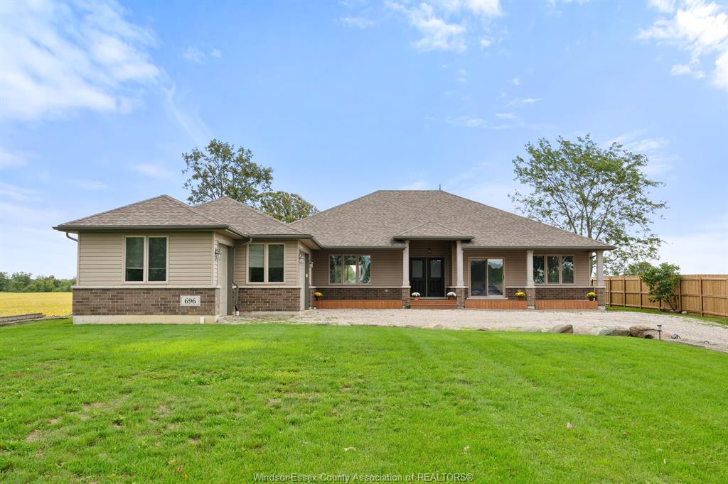 696-puce-road-lakeshore-ontario-26023254