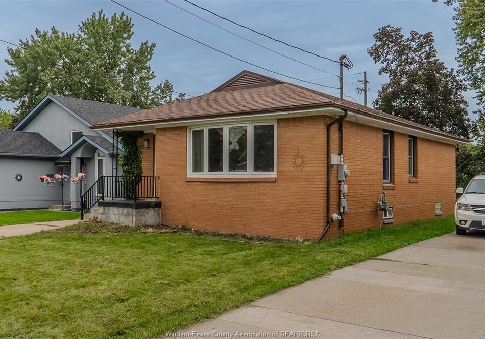 257-dieppe-street-windsor-ontario-26023263