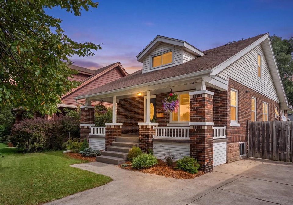2306-chilver-road-windsor-ontario-26023269