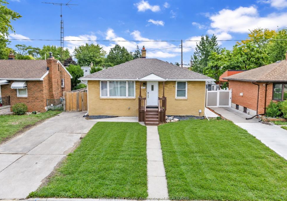 1202-harrison-windsor-ontario-26023283