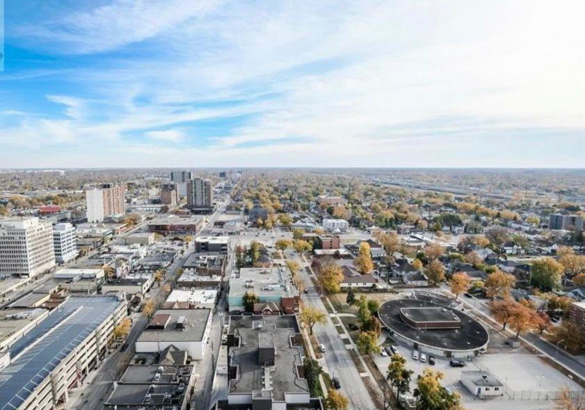 150-park-windsor-ontario-26023294