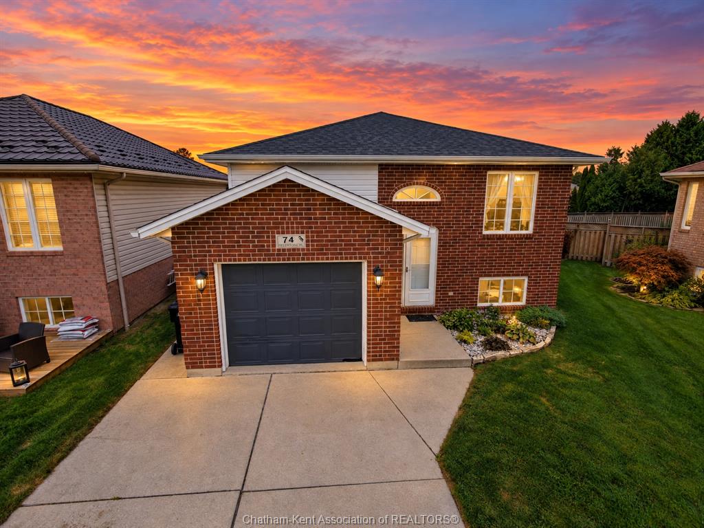 74-fieldstone-place-chatham-ontario-26023315