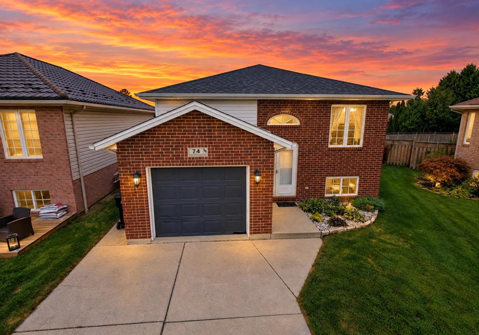 74-fieldstone-place-chatham-ontario-26023315