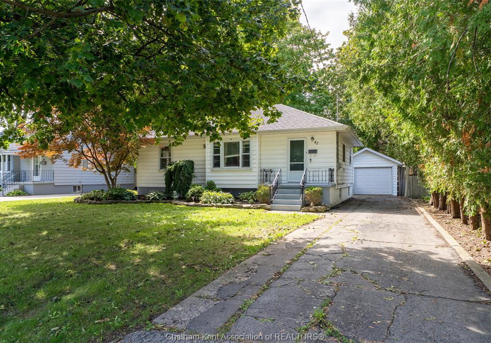 42-canterbury-street-chatham-ontario-26023321