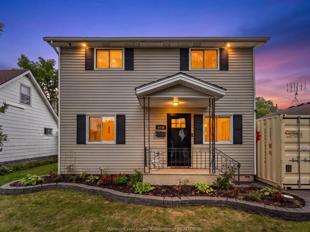 2438-francois-windsor-ontario-26023323
