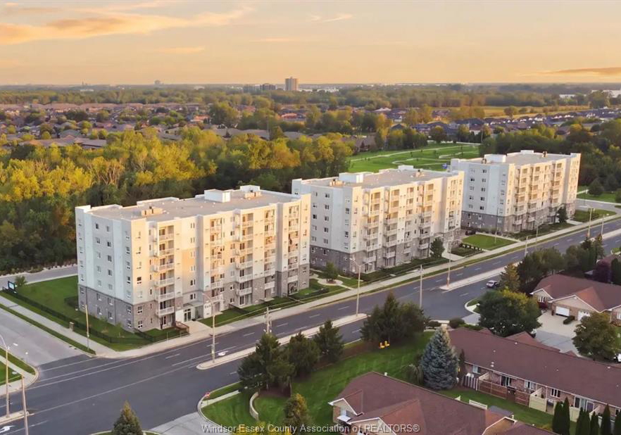 1675-banwell-road-windsor-ontario-26023336