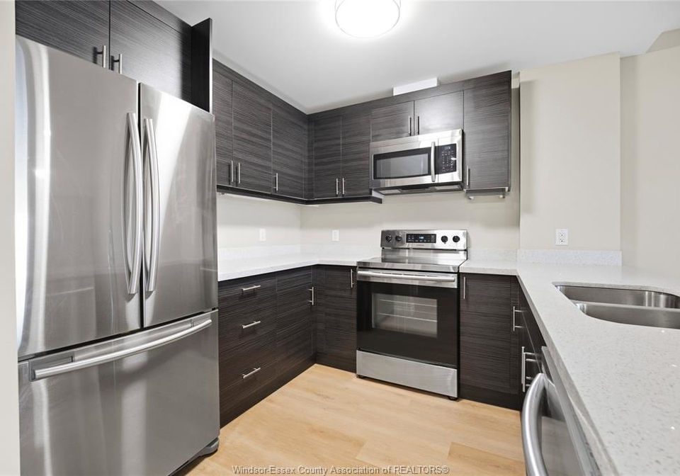 1675-banwell-road-windsor-ontario-26023336