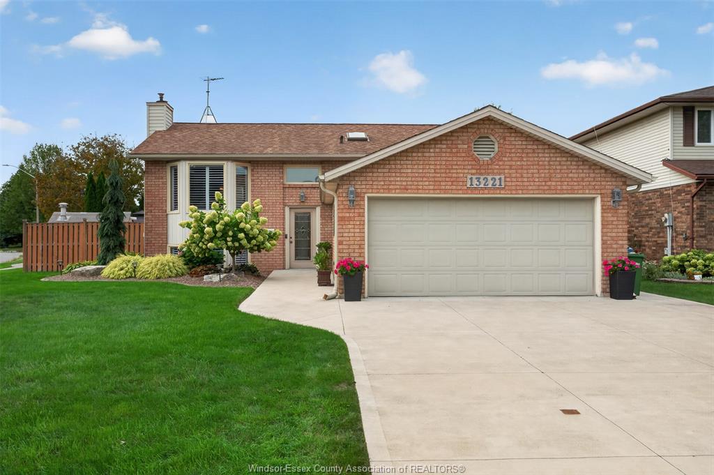 13221-st-gregorys-tecumseh-ontario-26023347