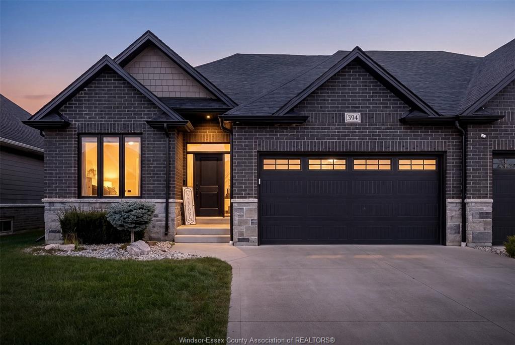394-matese-street-lakeshore-ontario-26023356