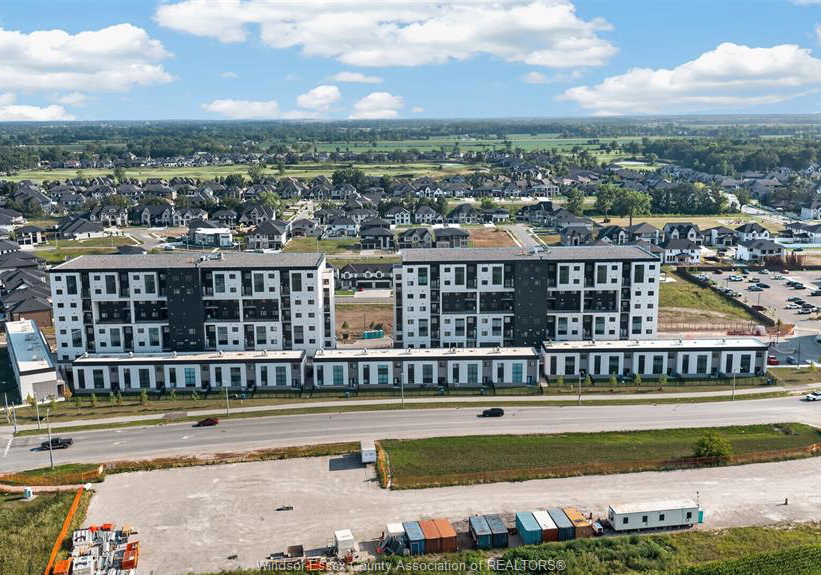 4400-laurier-parkway-lasalle-ontario-26023379