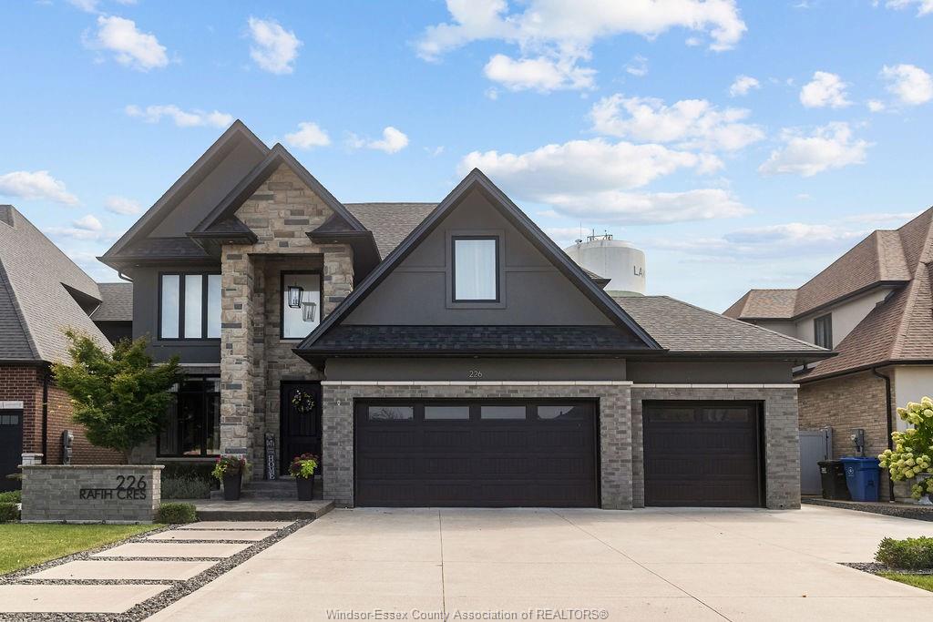 226-rafih-crescent-lakeshore-ontario-26023380