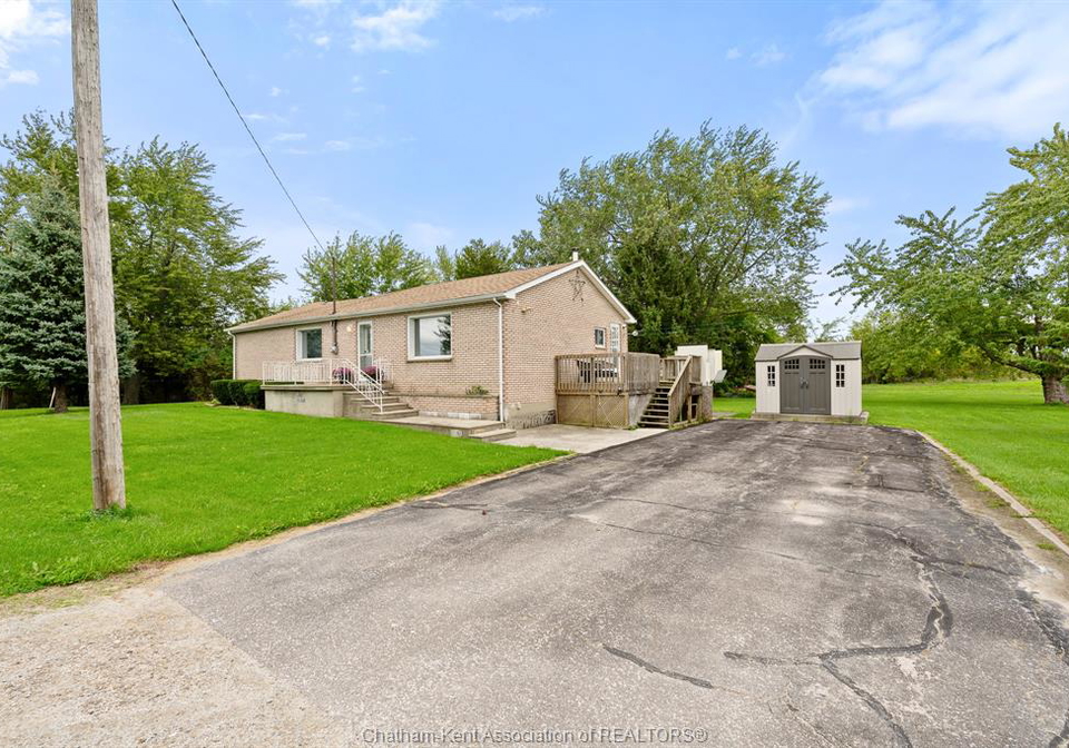 20725-morris-road-tilbury-north-ontario-26023382