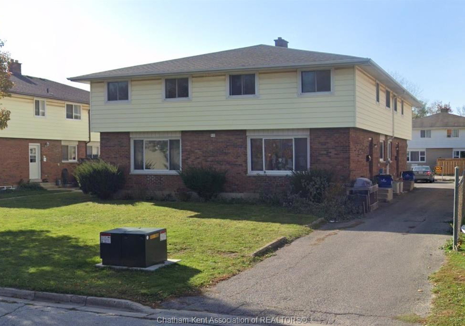 40-timmins-crescent-chatham-ontario-26023386