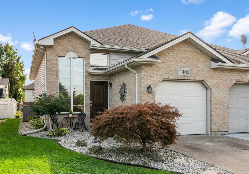 908-michael-drive-tecumseh-ontario-26023387