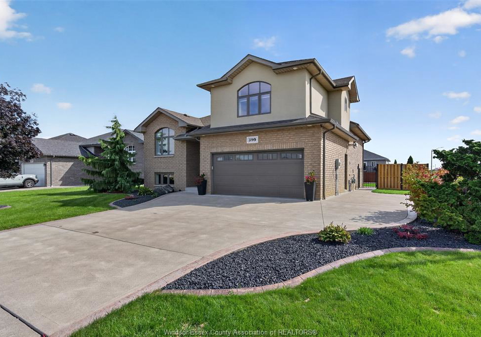 399-poplar-drive-lakeshore-ontario-26023389