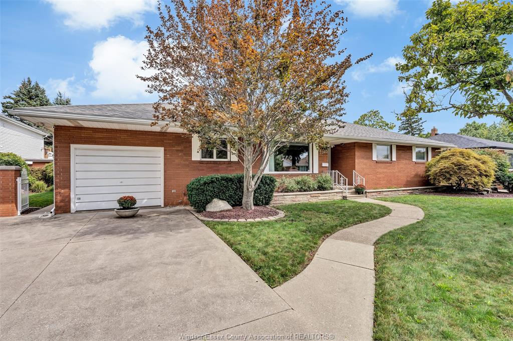 2360-leonard-road-windsor-ontario-26023393