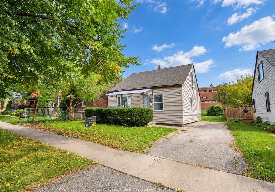 3272-editon-street-windsor-ontario-26023397