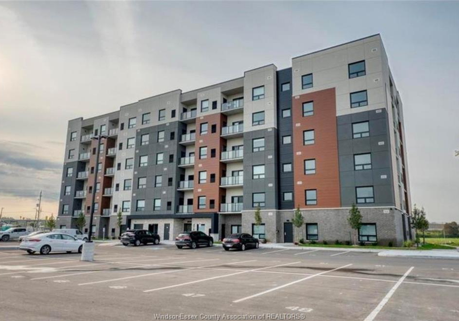 4785-walker-road-windsor-ontario-26023419