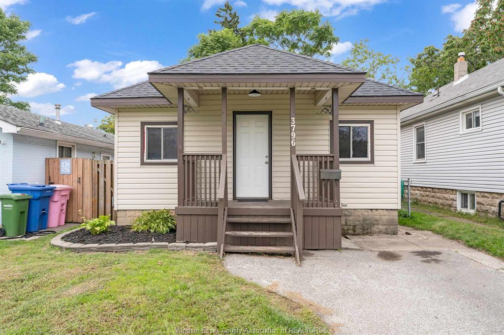 3796-glenfield-street-windsor-ontario-26023425