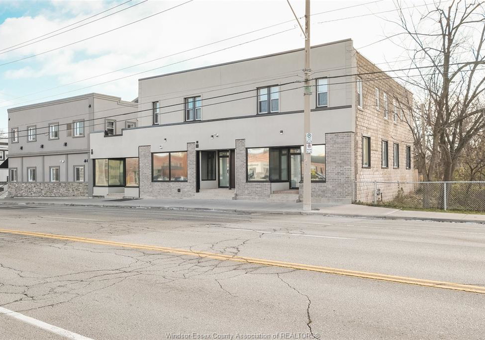 1231-university-avenue-windsor-ontario-26023435