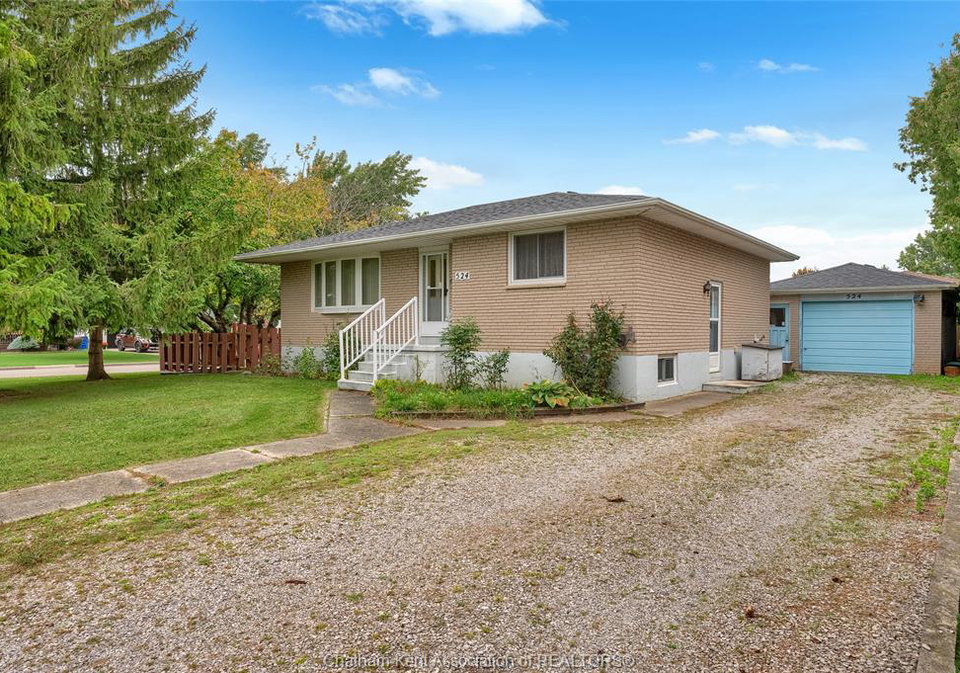524-dora-drive-wallaceburg-ontario-26023447
