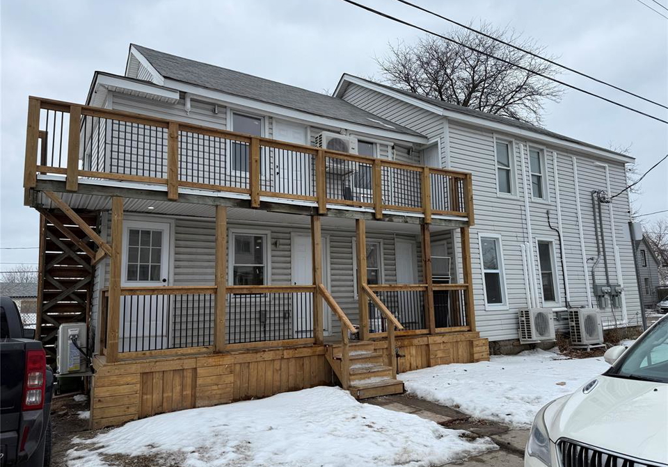 786-chatham-windsor-ontario-26023452
