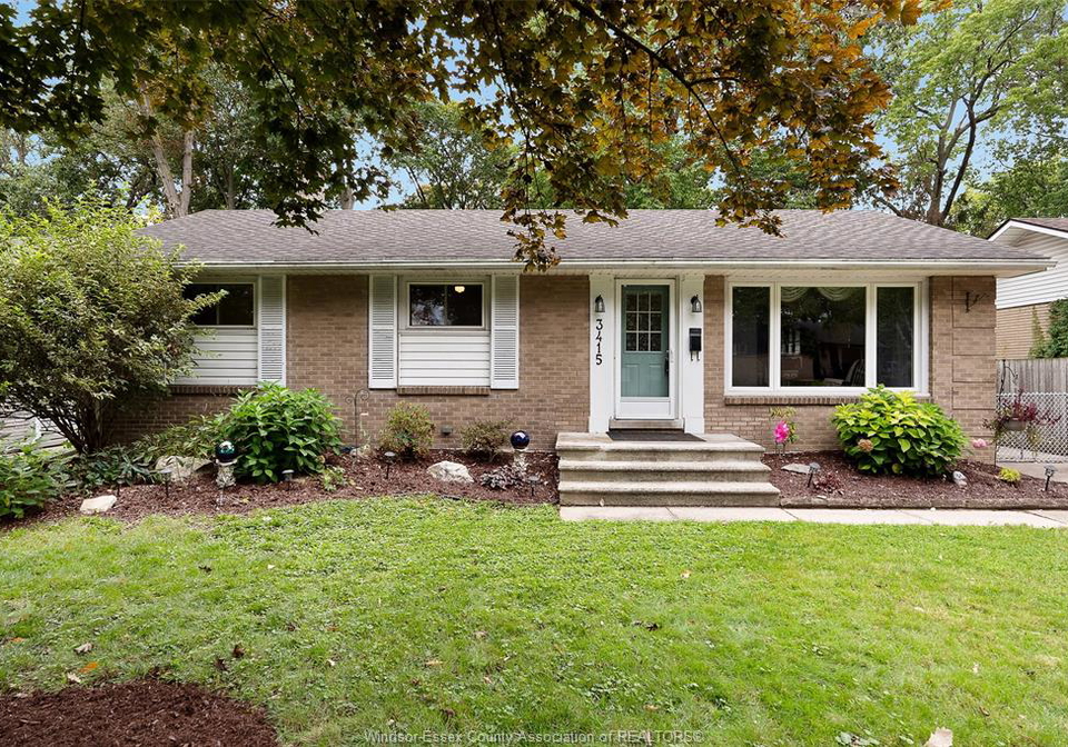 3415-randolph-windsor-ontario-26023456