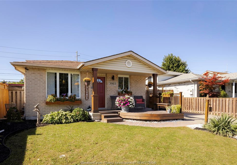 3985-acorn-crescent-windsor-ontario-26023464