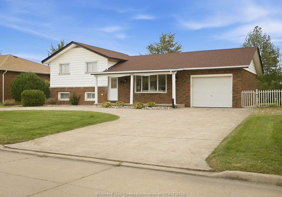 1720-partington-windsor-ontario-26023473