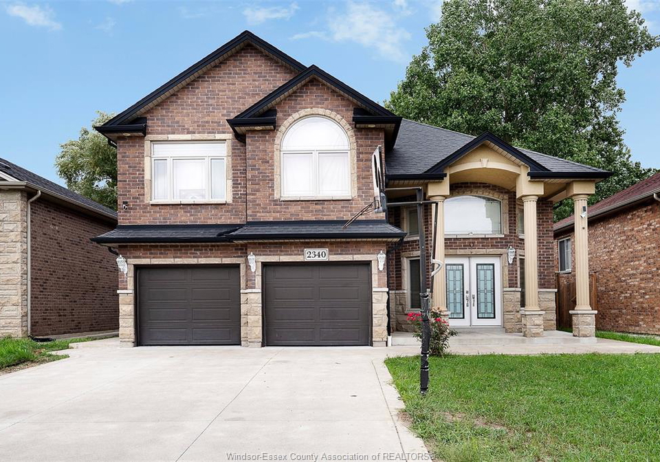 2340-rankin-avenue-windsor-ontario-26023490