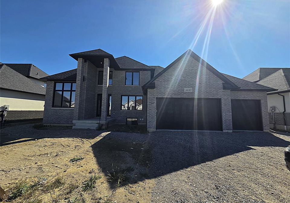 4410-belmont-comber-ontario-26023491