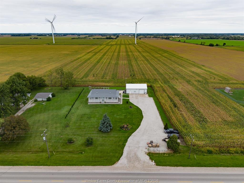 2208-county-road-20-west-essex-ontario-26023518