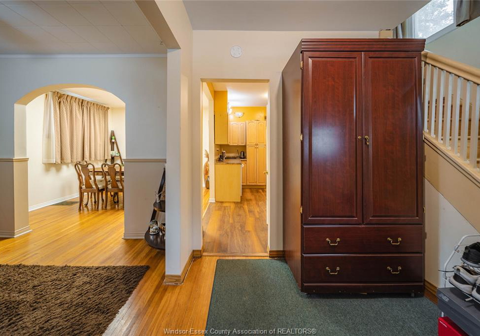 550-allendale-street-windsor-ontario-26023544