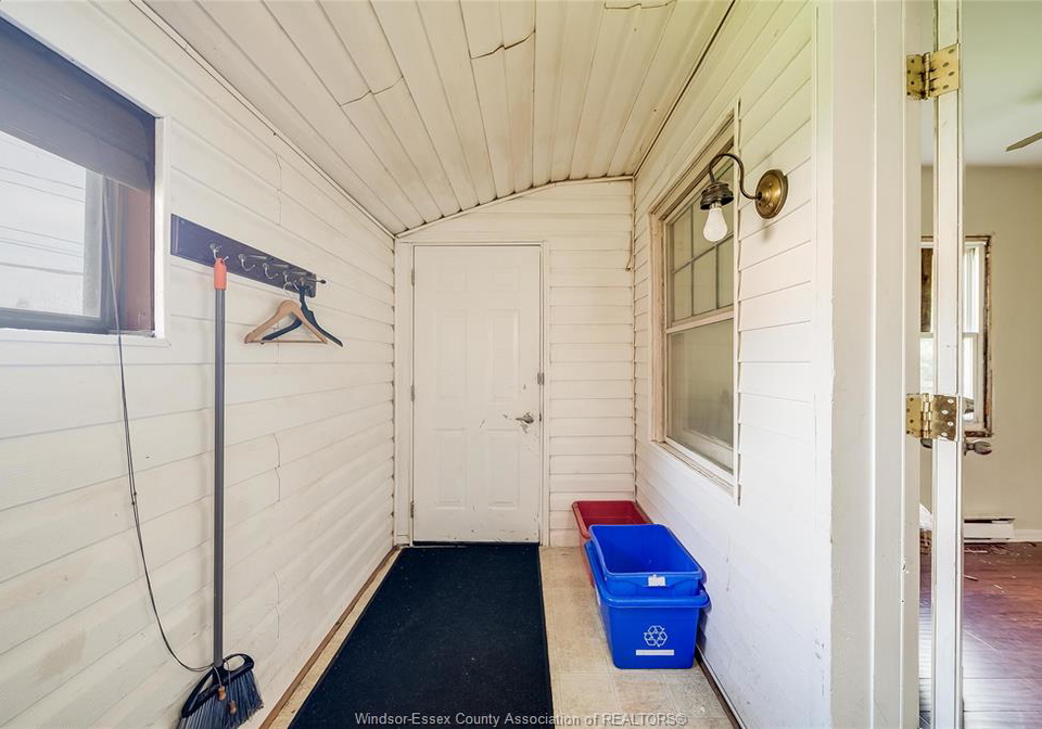 5837-tecumseh-road-east-windsor-ontario-26023556